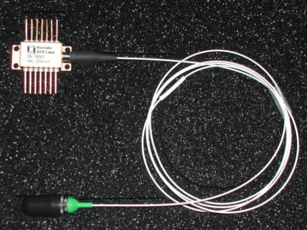 Norcada fasergekoppelte Laserdiode NL2334-B DFB-fasergekoppelte Laserdiode. Wellenlänge 2334 nm