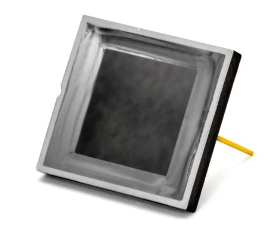 Opto Diode-Photodiode AXUV100TF400 sensitivity range 18 nm - 80 nm